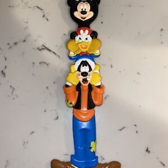 Vintage Walt Disney World Souvenir Back Scratcher Mickey Donald Goofy 15" - Picture 1 of 4